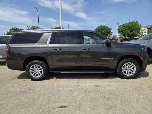 2021 Chevrolet Suburban LT