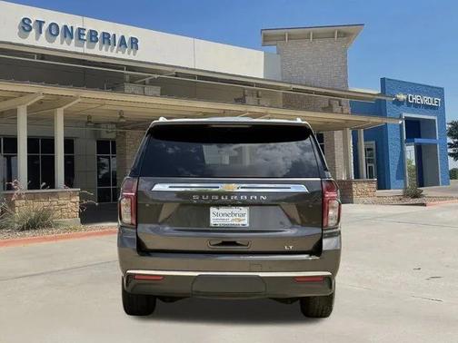 2021 Chevrolet Suburban LT