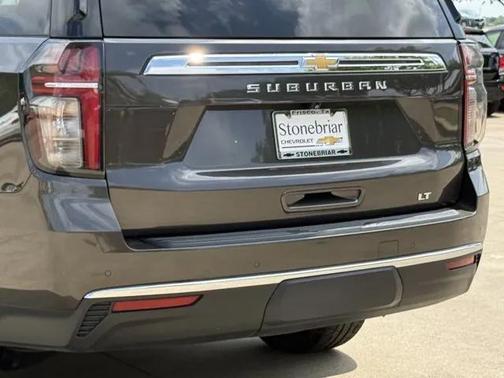 2021 Chevrolet Suburban LT