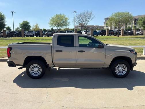 2024 Chevrolet Colorado WT