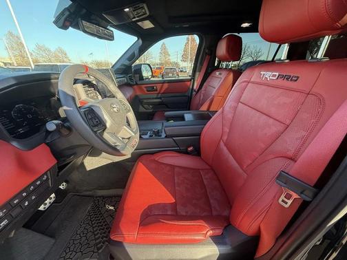 2025 Toyota Sequoia SR5