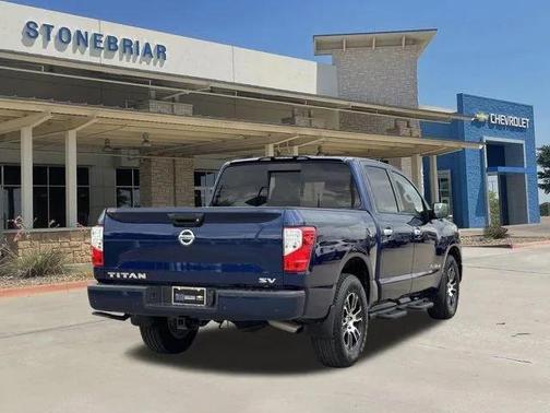2021 Nissan Titan SV