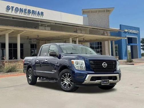 2021 Nissan Titan SV