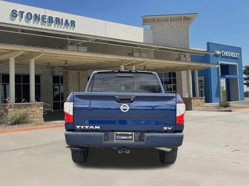 2021 Nissan Titan SV