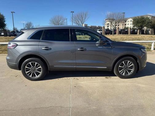 2021 Lincoln Nautilus Reserve