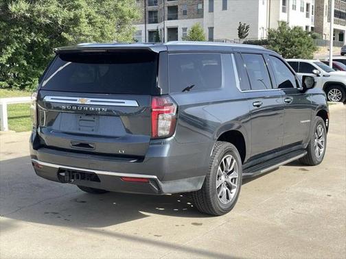 2021 Chevrolet Suburban LT