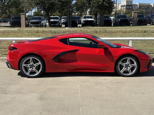 2025 Chevrolet Corvette Stingray w/1LT