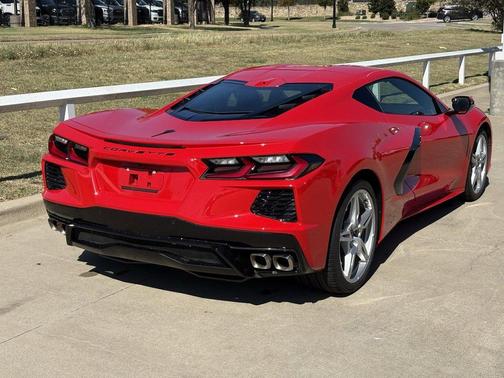 2025 Chevrolet Corvette Stingray w/1LT