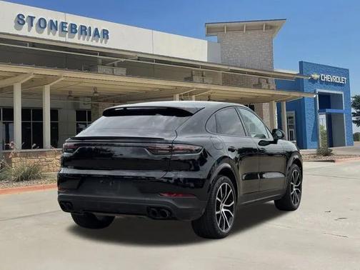 2022 Porsche Cayenne Platinum Edition