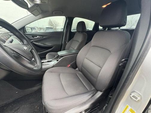 2017 Chevrolet Malibu 1LT