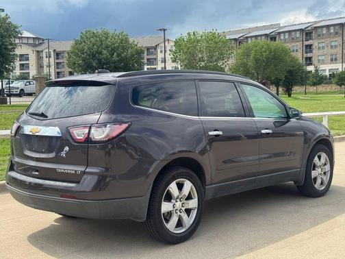 Sable Metallic 2016 Chevrolet Traverse 1LT