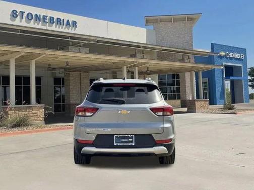 Sterling Gray Metallic 2026 Chevrolet Trailblazer LT