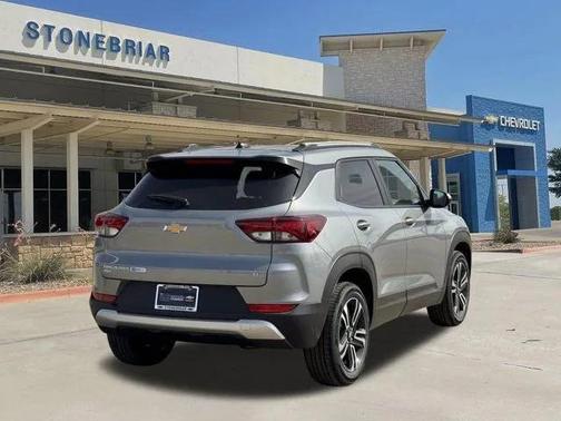 Sterling Gray Metallic 2026 Chevrolet Trailblazer LT