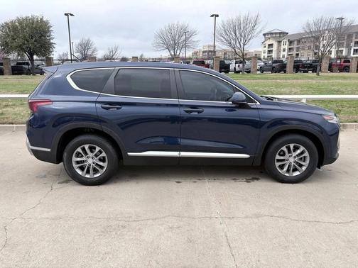 2019 Hyundai SANTA FE SE 2.4