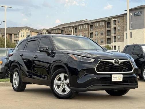 2022 Toyota Highlander L