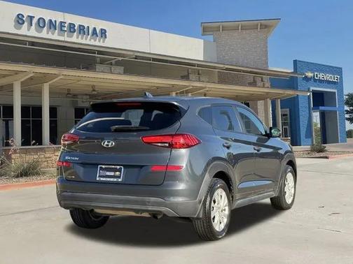 2021 Hyundai TUCSON SE