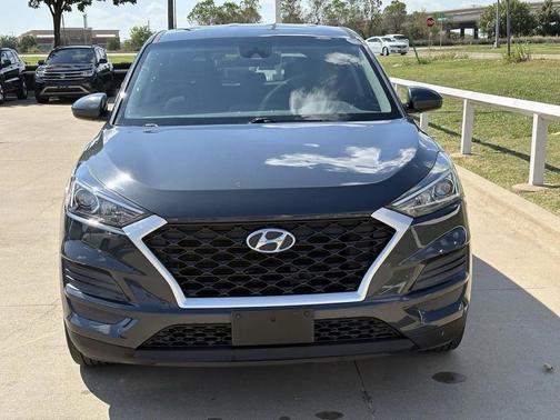 2021 Hyundai TUCSON SE