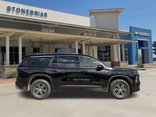 Mosaic Black Metallic 2026 Chevrolet Traverse LT