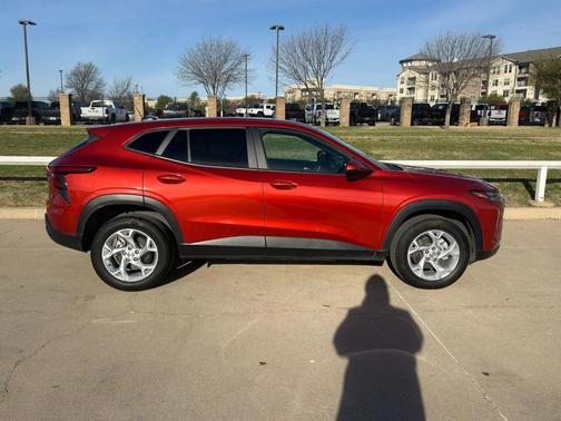 2024 Chevrolet Trax LS