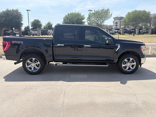 Antimatter Blue Metallic 2022 Ford F-150 XLT