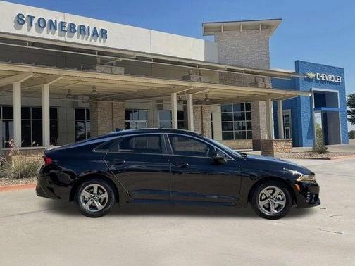 Ebony Black 2022 Kia K5 LXS