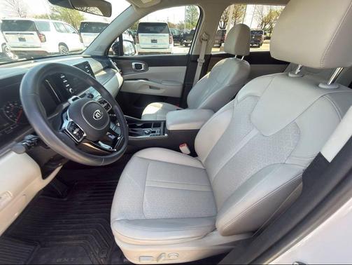 Glacial White Pearl 2021 Kia Sorento EX