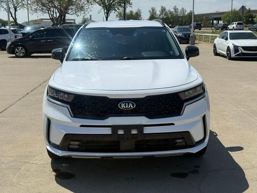 Glacial White Pearl 2021 Kia Sorento EX