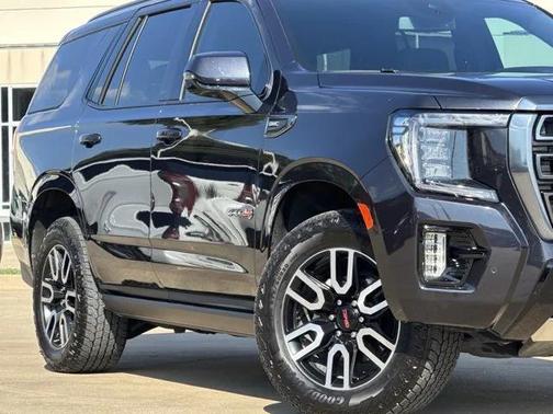 2024 GMC Yukon 4WD AT4