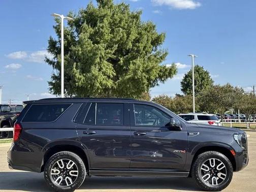 2024 GMC Yukon 4WD AT4
