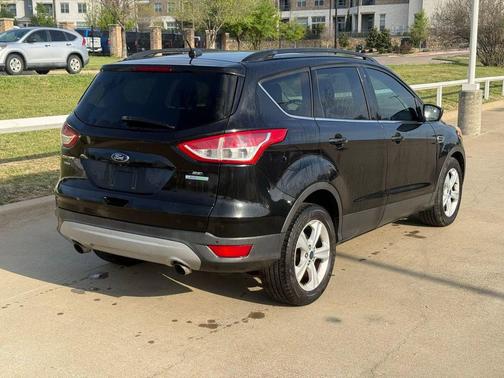 Tuxedo Black 2014 Ford Escape SE