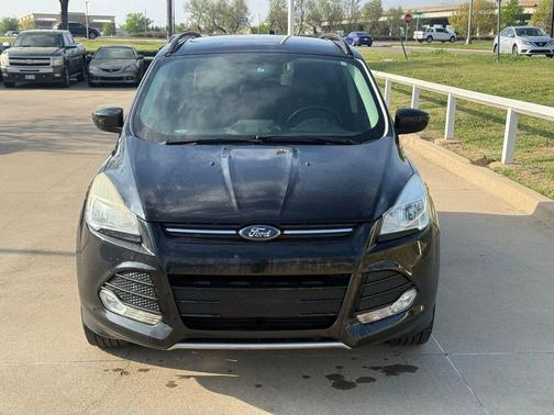 Tuxedo Black 2014 Ford Escape SE