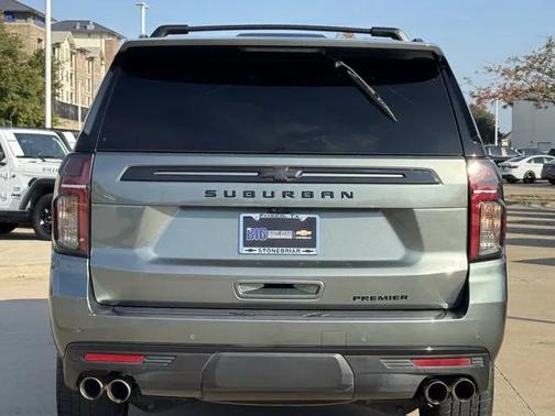 2023 Chevrolet Suburban Premier