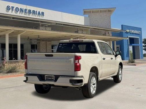 White Sands 2026 Chevrolet Silverado 1500 Custom