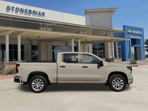 White Sands 2026 Chevrolet Silverado 1500 Custom