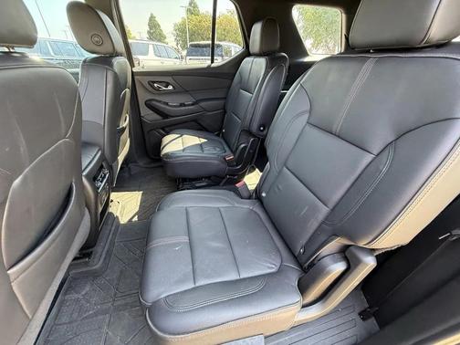 2022 Chevrolet Traverse RS