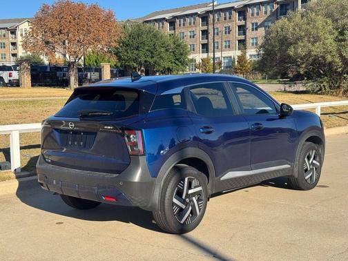 Deep Blue Pearl 2026 Nissan Kicks SV