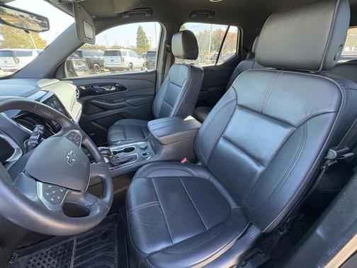 2022 Chevrolet Traverse RS