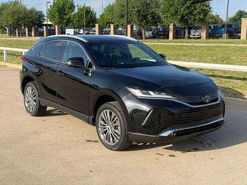 2023 Toyota Venza LE