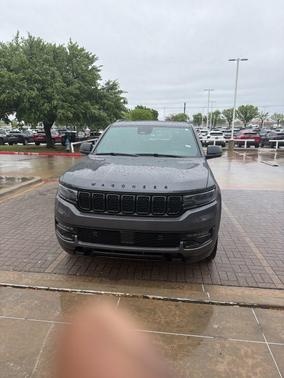 Baltic Gray Metallic Clearcoat 2024 Jeep Wagoneer L Series II Carbide 4x4