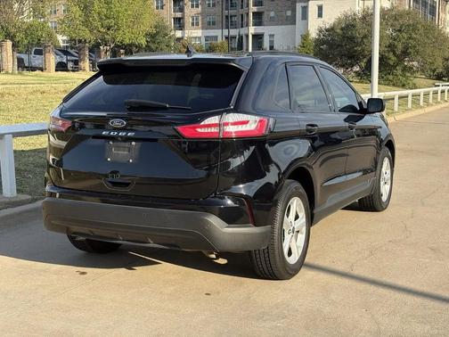 2021 Ford Edge SE