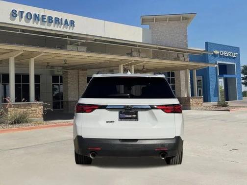 2022 Chevrolet Traverse LT Cloth