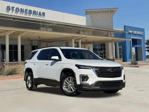 2022 Chevrolet Traverse LT Cloth