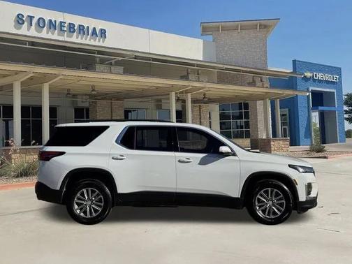 2022 Chevrolet Traverse LT Cloth