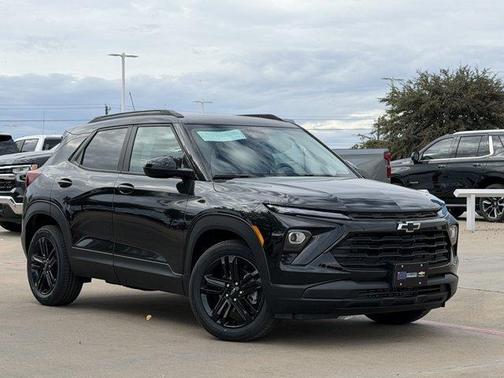 Mosaic Black Metallic 2026 Chevrolet Trailblazer LT