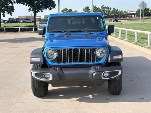 Hydro Blue Pearlcoat 2025 Jeep Gladiator Sport