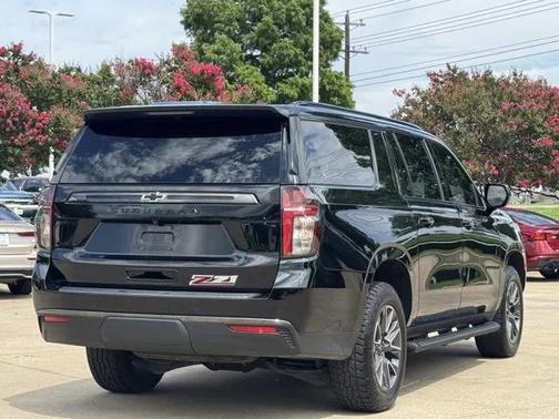 2022 Chevrolet Suburban 4WD Z71