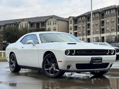 2018 Dodge Challenger SXT