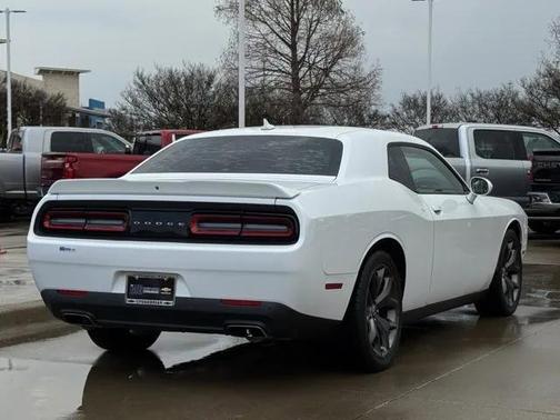 2018 Dodge Challenger SXT