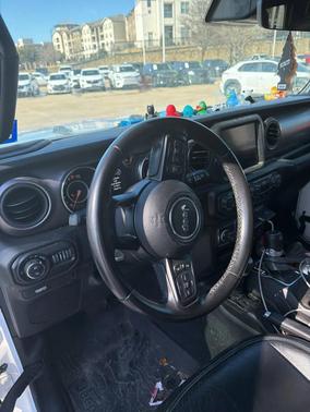 2022 Jeep Gladiator Sport S