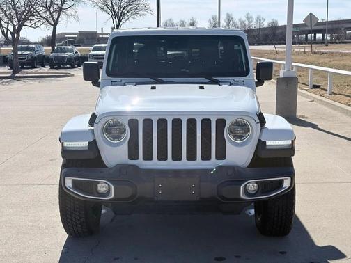 2022 Jeep Gladiator Sport S